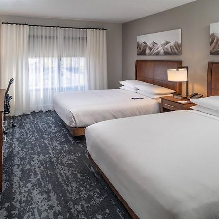 Delta Hotels By Marriott Huntington Mall Barboursville Dış mekan fotoğraf