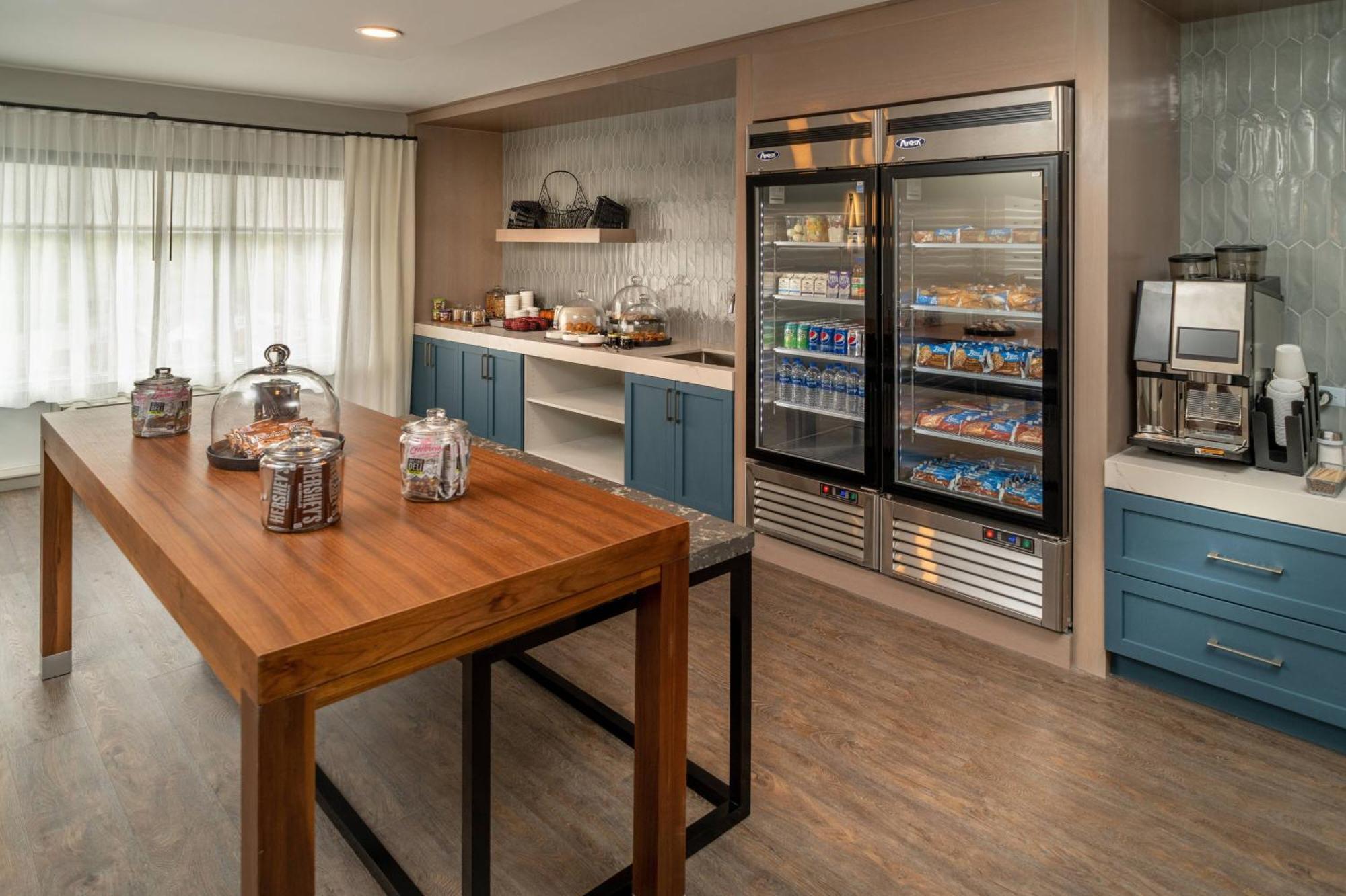 Delta Hotels By Marriott Huntington Mall Barboursville Dış mekan fotoğraf