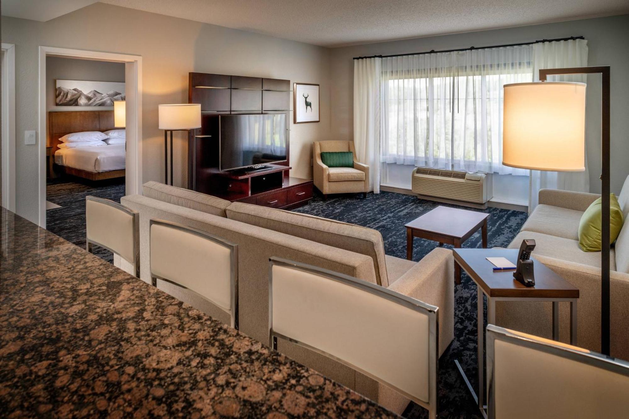 Delta Hotels By Marriott Huntington Mall Barboursville Dış mekan fotoğraf