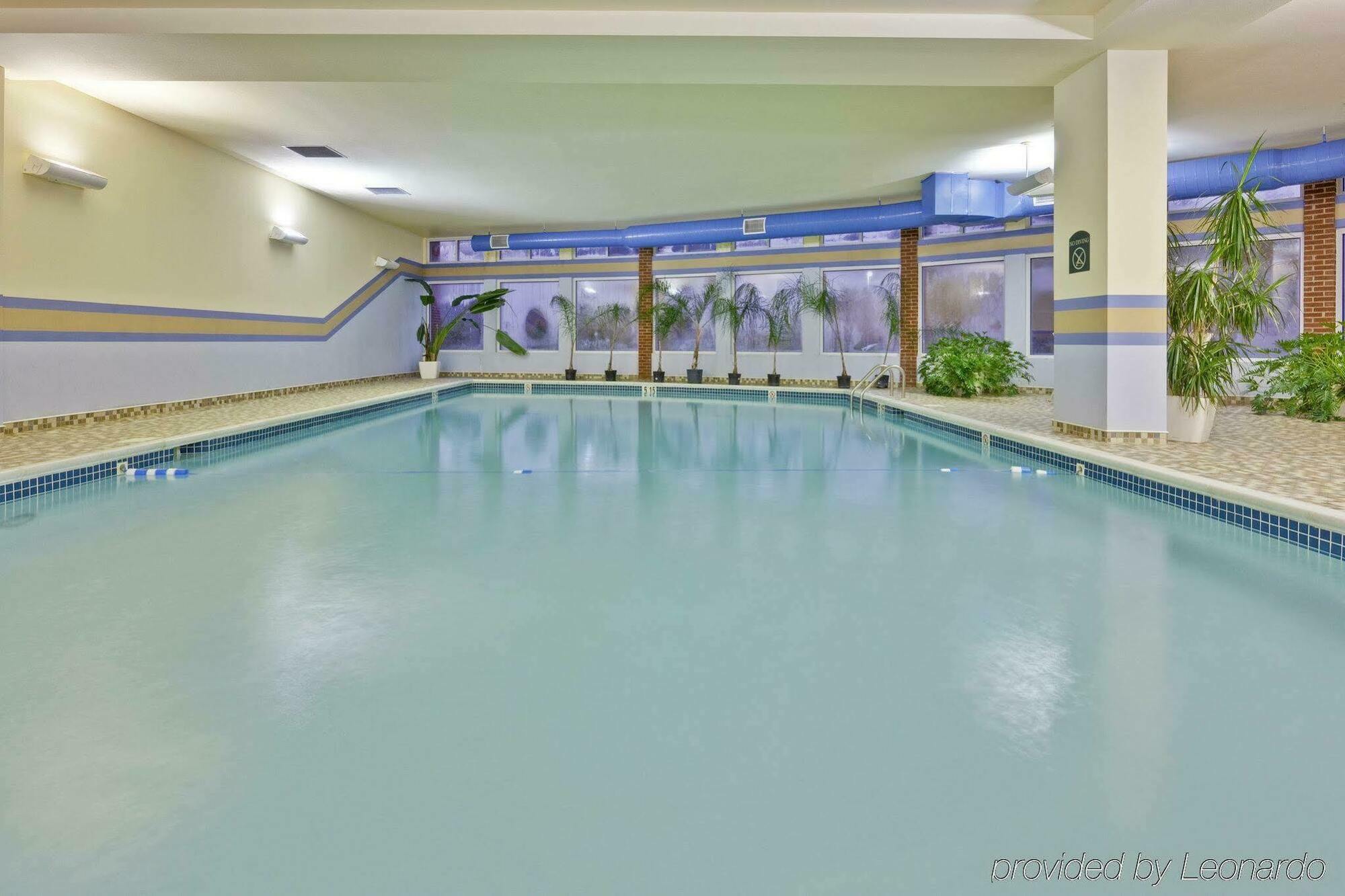Delta Hotels By Marriott Huntington Mall Barboursville Dış mekan fotoğraf